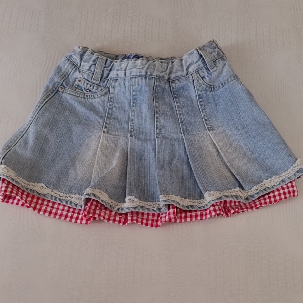 Girls  Tommy Hilfiger Denim Skirt with Red Gingham Trim Sz 10 Like new